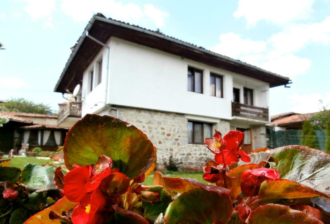 The Gates Apartments Koprivshtitsa Esterno foto